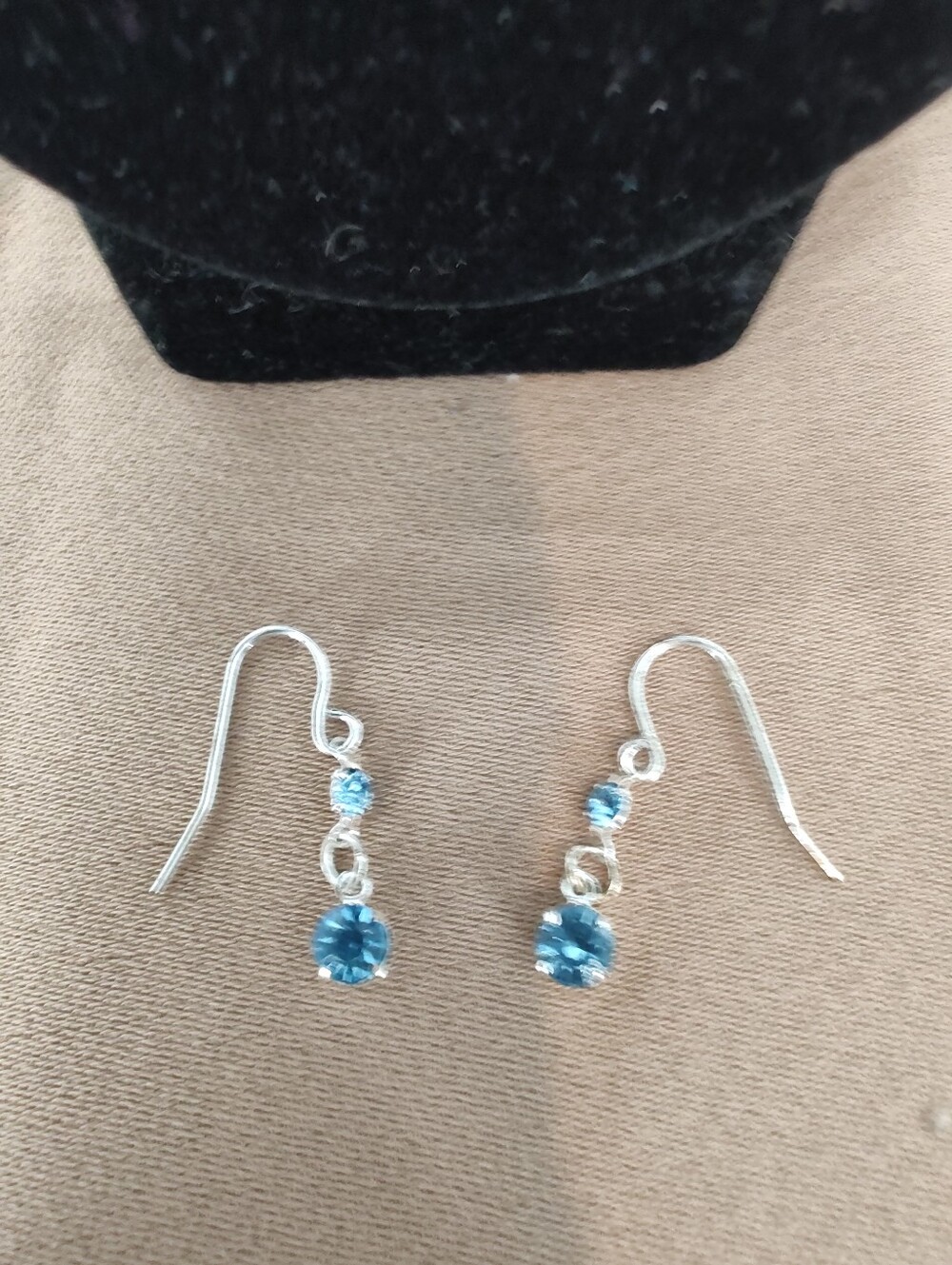Avon Silver-Tone Necklace and Earrings with Bright Blue Stones - Picture 2 of 5